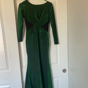 Long dress with long sleeve